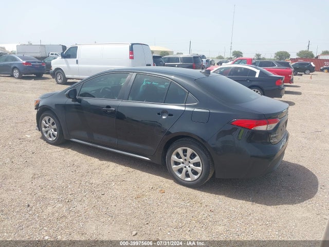 Toyota COROLLA LE 2022 5YFEPMAE6NP305812 Image 3