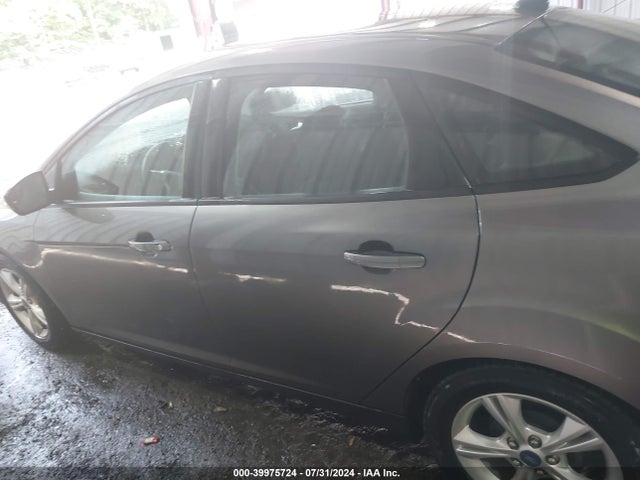 Ford FOCUS SE 2014 1FADP3F24EL248948 Image 14