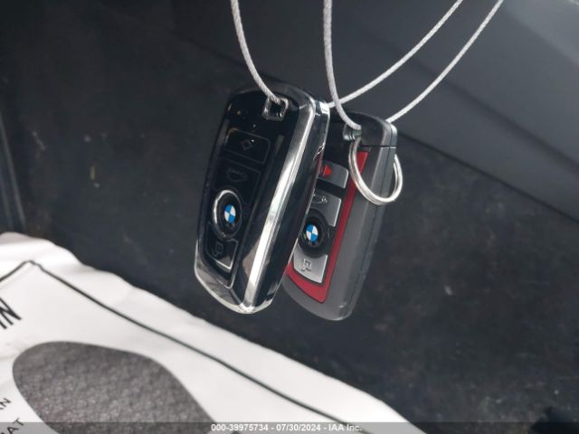 WBA8B9C35HK886241 BMW 330I