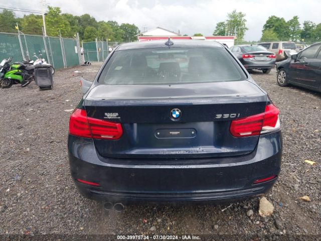 WBA8B9C35HK886241 BMW 330I