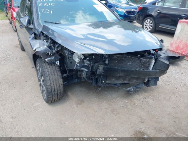 KMHH35LE7JU067019 Hyundai ELANTRA GT