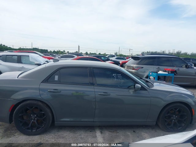 Chrysler 300 2019 2C3CCABG5KH516720 Image 13