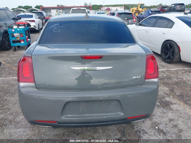 Chrysler 300 2019 2C3CCABG5KH516720 Image 16