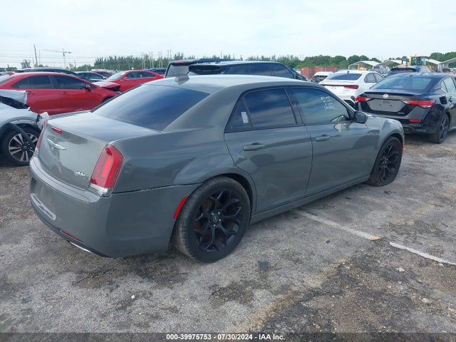 Chrysler 300 2019 2C3CCABG5KH516720 Image 4