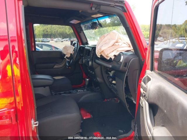 1C4BJWDG7EL264046 Jeep Wrangler Unlimited Sport