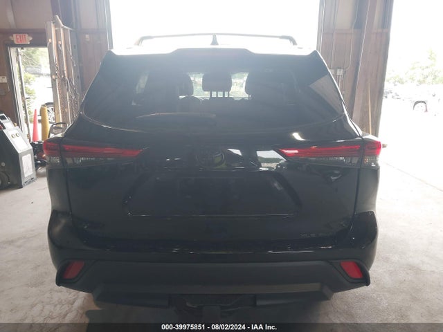 Toyota Highlander Xle 2022 5TDHZRBH4NS245288 Image 16