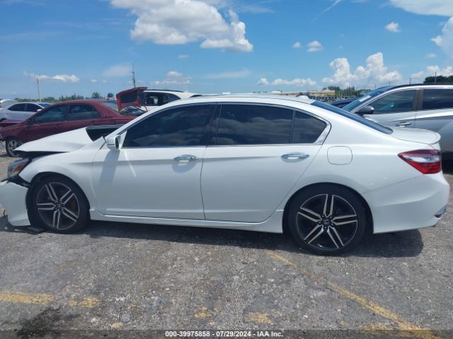 1HGCR3F9XHA016157 Honda Accord Touring V6
