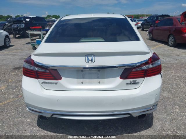 1HGCR3F9XHA016157 Honda Accord Touring V6