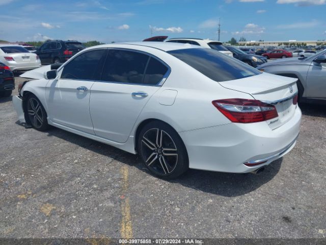 1HGCR3F9XHA016157 Honda Accord Touring V6