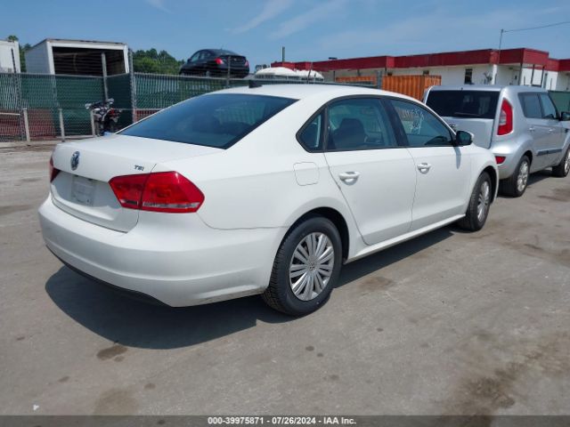 1VWAT7A36FC074248 Volkswagen Passat 1.8t S