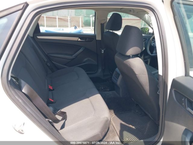 1VWAT7A36FC074248 Volkswagen Passat 1.8t S