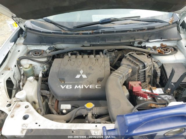 2010 MITSUBISHI OUTLANDER JA4JT4AX5AZ016104 Photo 9