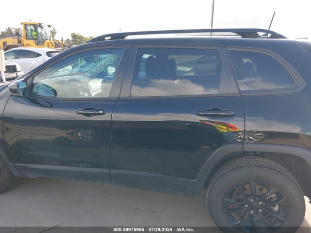 1C4PJMMB2PD115135 Jeep Cherokee Altitude Lux 4x4