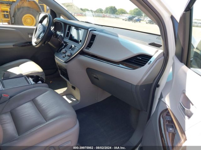 5TDYK3DCXGS762990 Toyota Sienna Xle Premium 8 Passenger