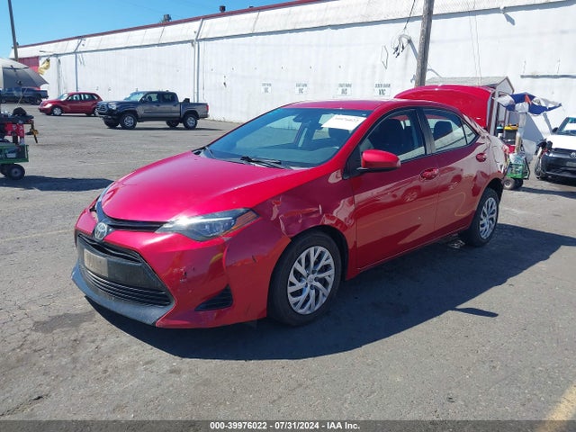 Toyota COROLLA LE 2017 2T1BURHEXHC942334 Image 2