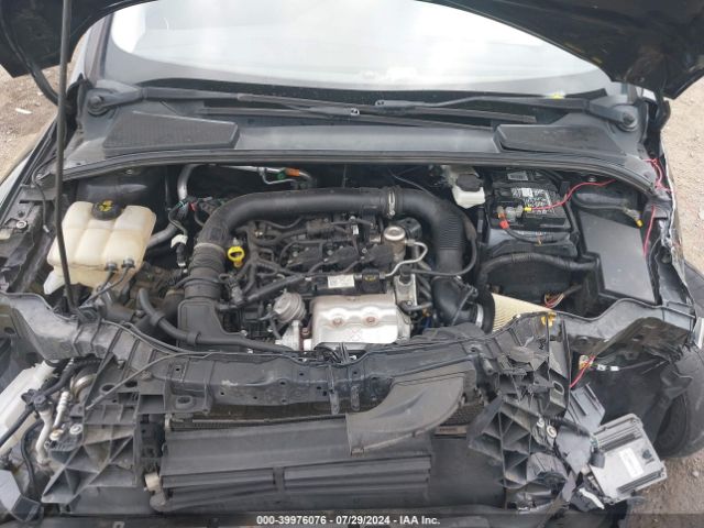 1FADP3FE2JL210087 Ford FOCUS SE