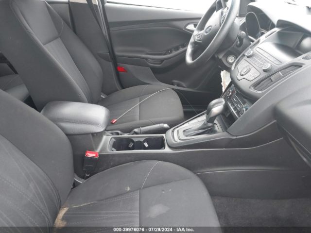 1FADP3FE2JL210087 Ford FOCUS SE