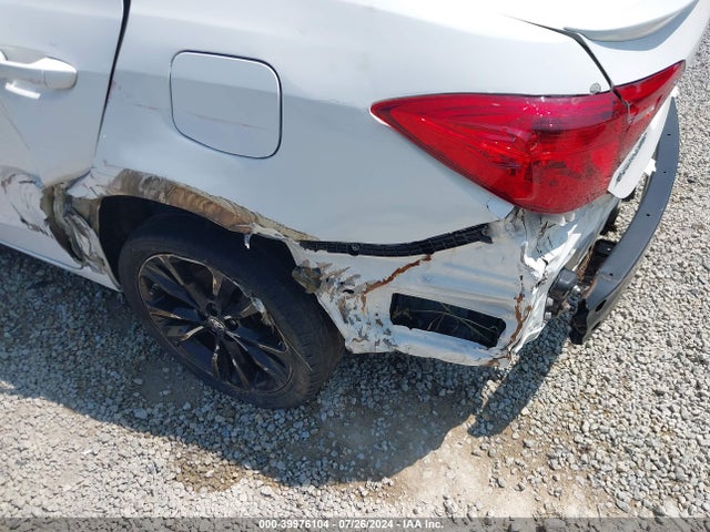 Toyota COROLLA SE 2018 2T1BURHE7JC029486 Image 18