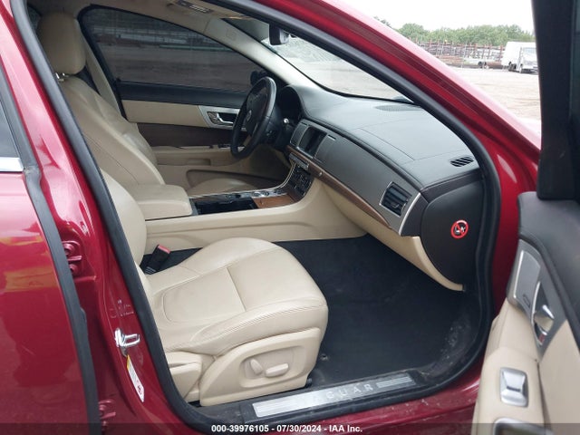 2013 JAGUAR XF SAJWA0ES1DPS97540 Photo 4