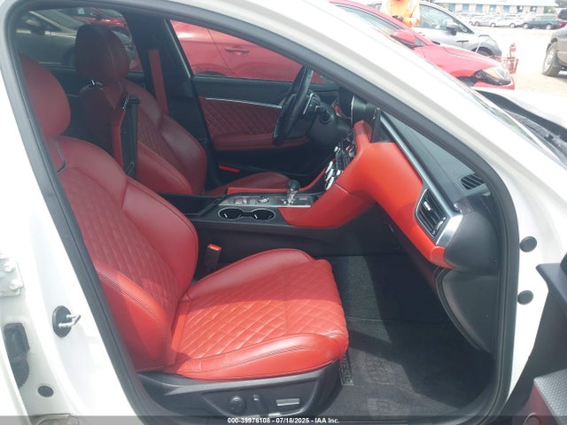 KMTG14TE0NU082341 Genesis G70 3.3t Rwd Launch Edition