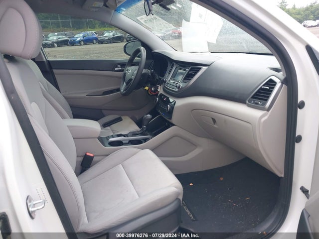 Hyundai TUCSON SE 2017 KM8J33A45HU412719 Image 5