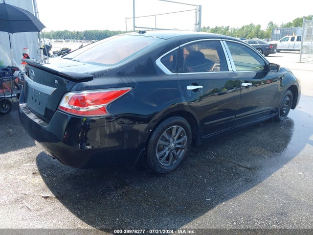 Nissan Altima 2.5 S 2015 1N4AL3AP1FN395249 Image 4