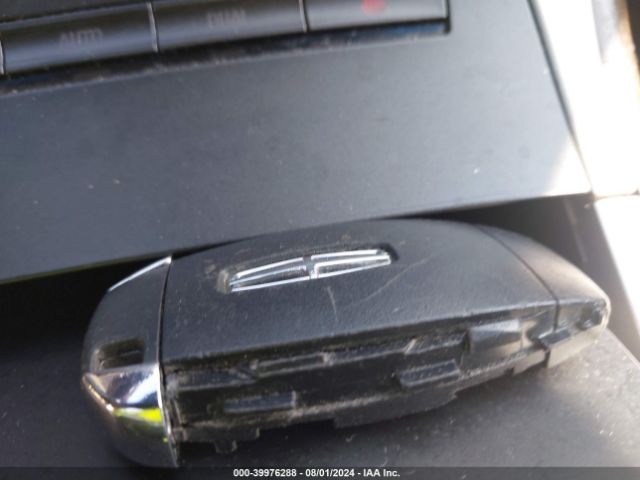 2LMPJ8KR7JBL21670 Lincoln Mkx Select