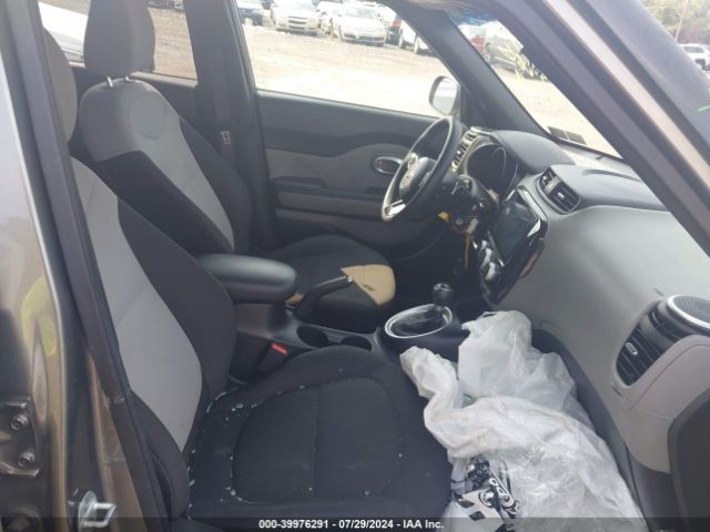 KNDJN2A25E7110557 KIA Soul