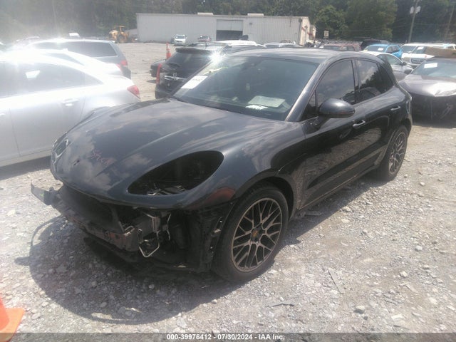 2018 PORSCHE MACAN WP1AA2A54JLB18364 Photo 1