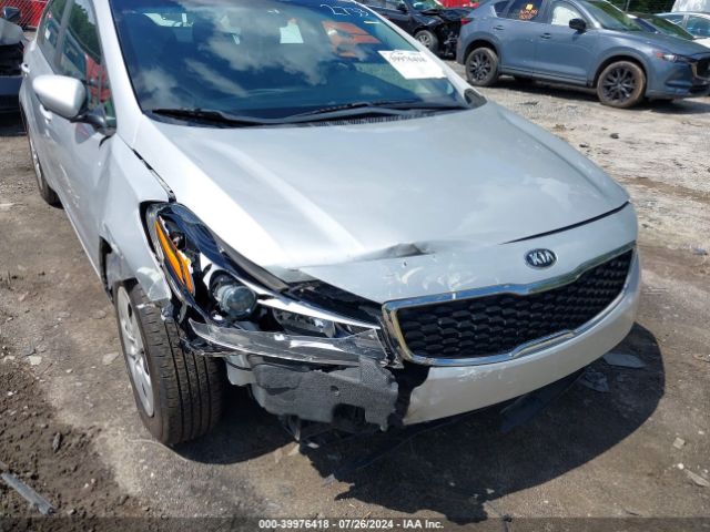 3KPFL4A70JE182733 KIA FORTE LX