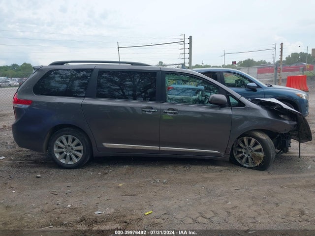 Toyota Sienna Xle 7 Passenger 2014 5TDDK3DCXES088691 Image 13
