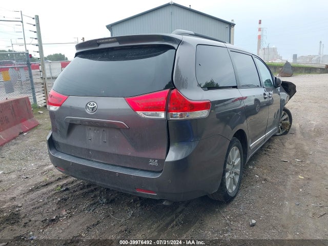 Toyota Sienna Xle 7 Passenger 2014 5TDDK3DCXES088691 Image 4