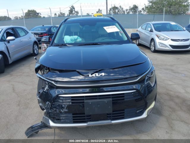 KNDCR3LE7P5081801 KIA Niro Ex Touring