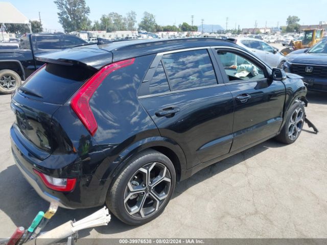 KNDCR3LE7P5081801 KIA Niro Ex Touring