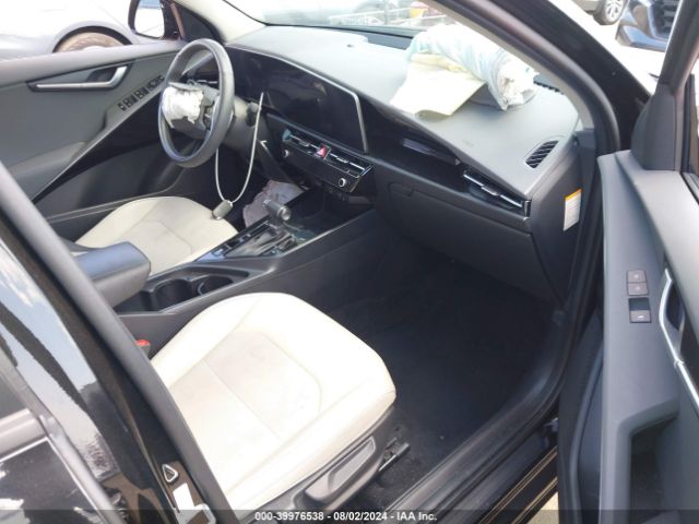 KNDCR3LE7P5081801 KIA Niro Ex Touring