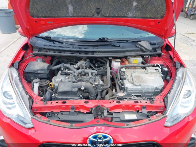 Toyota Prius C Three 2016 JTDKDTB31G1131190 Image 10