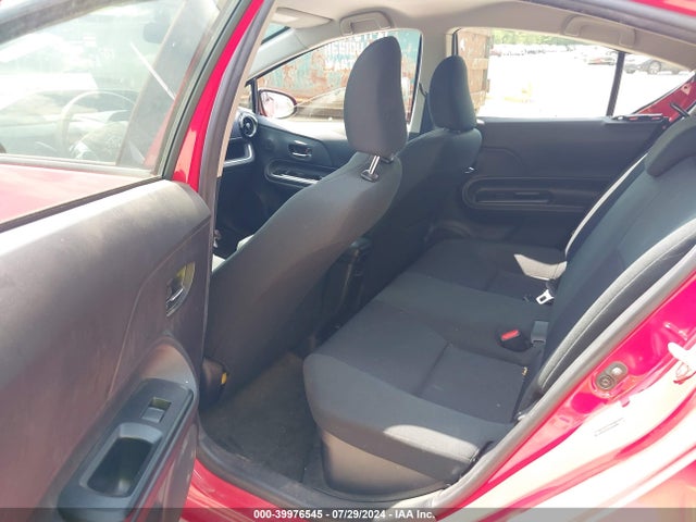 Toyota Prius C Three 2016 JTDKDTB31G1131190 Image 8
