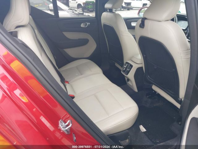 YV4162UK9K2047526 Volvo Xc40 T5 Momentum