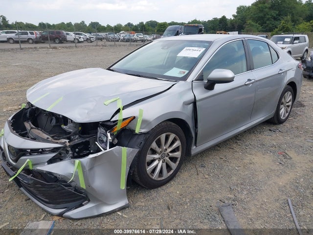 Toyota CAMRY LE 2020 4T1C11AK9LU910321 Image 2