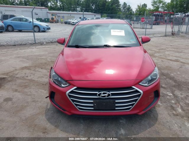 5NPD74LF4JH385586 Hyundai ELANTRA SE