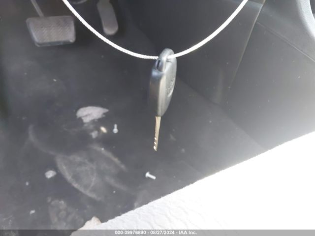 2T1BURHE9GC603904 Toyota COROLLA LE
