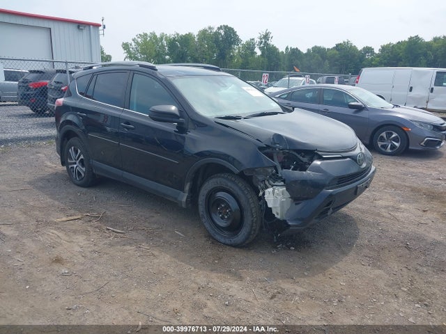 Toyota RAV4 LE 2018 2T3BFREV2JW768558 main image