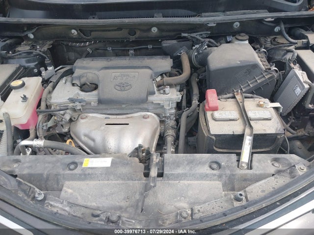 Toyota RAV4 LE 2018 2T3BFREV2JW768558 Image 10