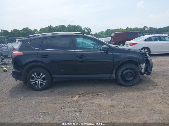 Toyota RAV4 LE 2018 2T3BFREV2JW768558 Image 13