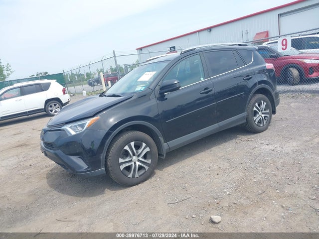 Toyota RAV4 LE 2018 2T3BFREV2JW768558 Image 2
