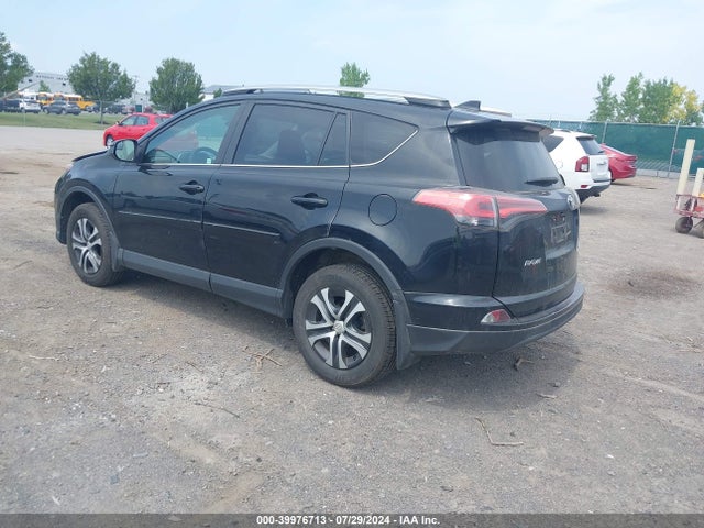 Toyota RAV4 LE 2018 2T3BFREV2JW768558 Image 3