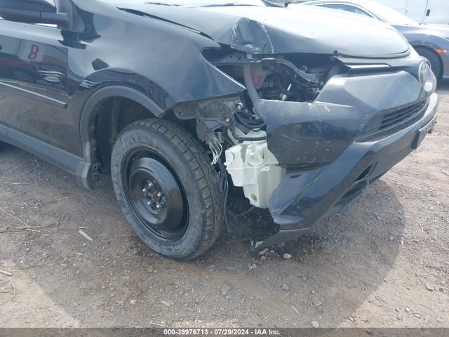 Toyota RAV4 LE 2018 2T3BFREV2JW768558 Image 6