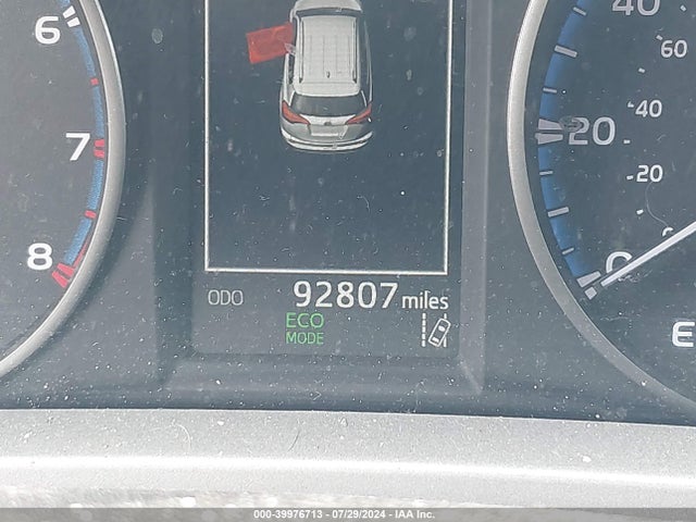 Toyota RAV4 LE 2018 2T3BFREV2JW768558 Image 7
