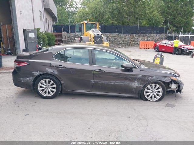 Toyota CAMRY LE 2019 4T1B11HK8KU844666 Image 13