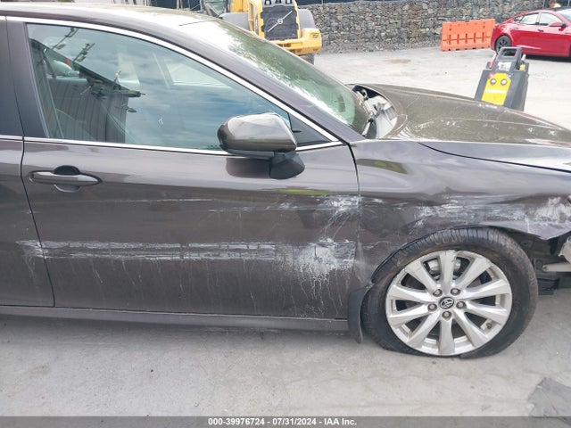 Toyota CAMRY LE 2019 4T1B11HK8KU844666 Image 17